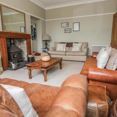 Holiday home Thornfield *
